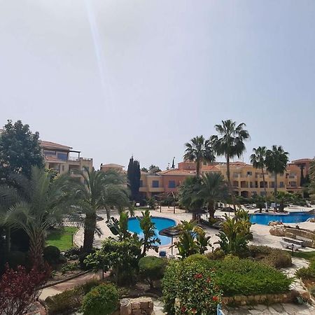 Sunny Limnaria Gardens 2 Bedroom Apartment Pafos Exterior foto