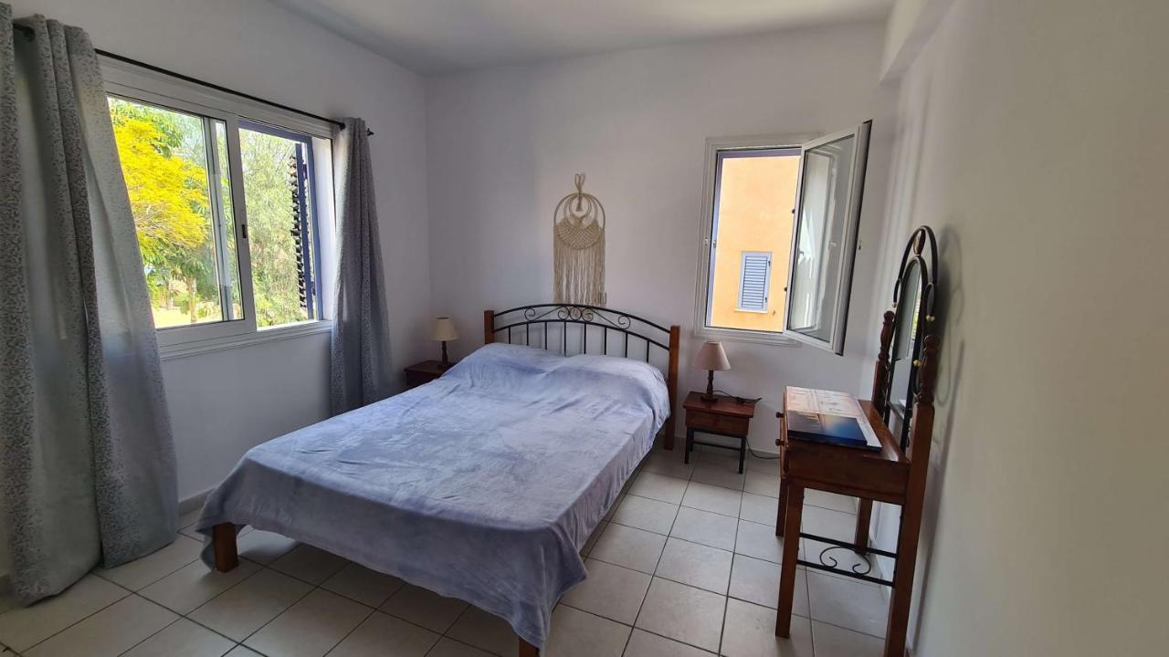 Sunny Limnaria Gardens 2 Bedroom Apartment Pafos Exterior foto