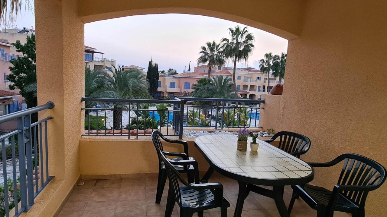 Sunny Limnaria Gardens 2 Bedroom Apartment Pafos Exterior foto